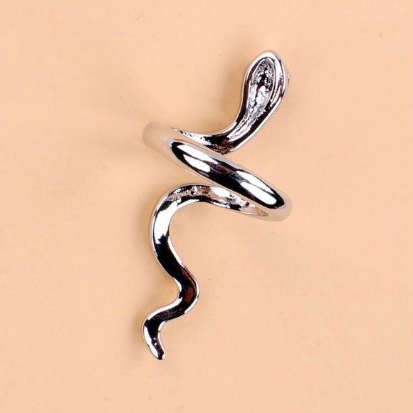 3/$30 🤍 Snake Ring 🐍 - Picture 3 of 3